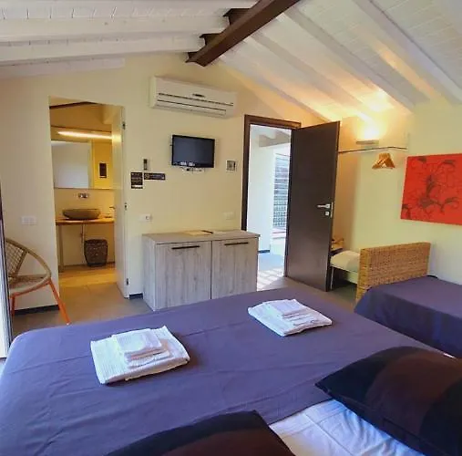 La Casa Dei Limoni Гостевой дом